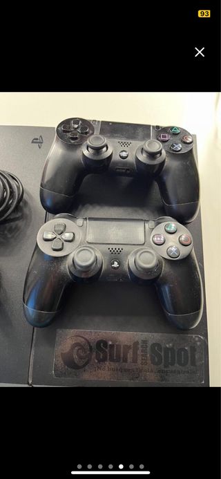 Play Station 4 + 2 mandos