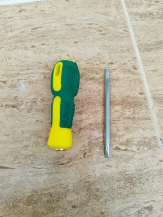 5 destornilladores plano/estrella.