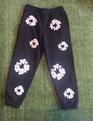 Conjunto chándal flores negro talla M