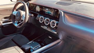 Mercedes-Benz EQA 250 AMG