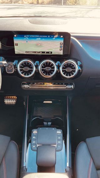 Mercedes-Benz EQA 250 AMG