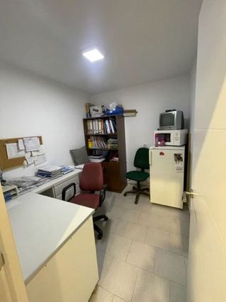 Local comercial en venta en Renfe - Bulevar 1º y 2º Fase en Jaén