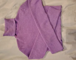 Jersey Bershka corto morado talla única