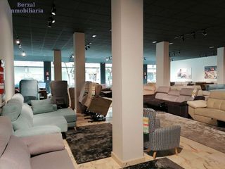 Local comercial en venta en San Adrián - La Cava en Logroño