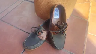 Zapatos náuticos piel marrón y negro