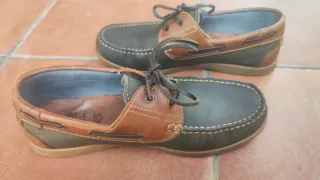 Zapatos náuticos piel marrón y negro