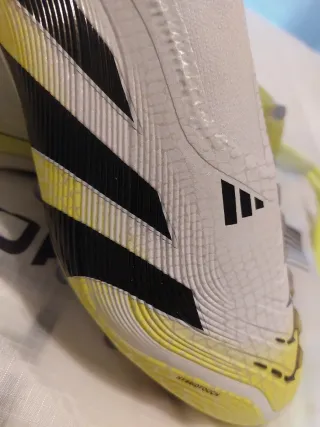 Adidas Predator Elite Laceless AG Scarpe Calcio