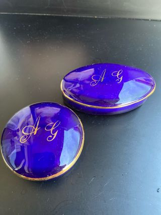 Portagioie blu con iniziali dorate