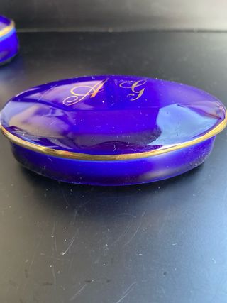 Portagioie blu con iniziali dorate