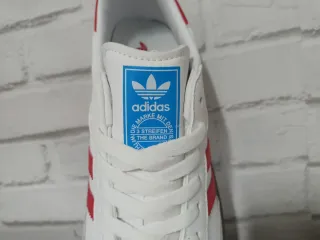 Zapatillas Adidas Samba Blancas y Rojas