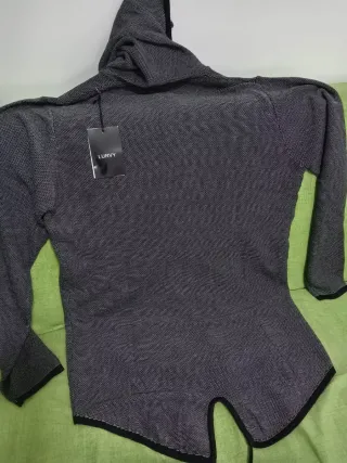 Felpa oversize con zip e cappuccio