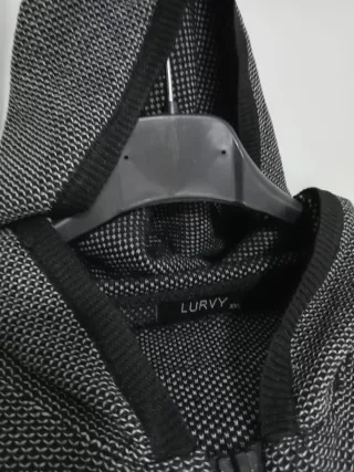 Felpa oversize con zip e cappuccio