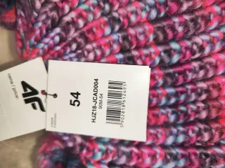 Gorra 4F multicolor pompón orejas