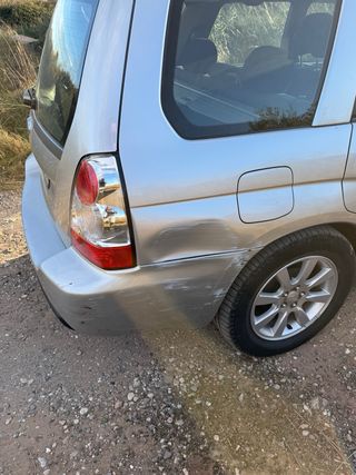 Subaru Forester 2.0 · 90.000 km