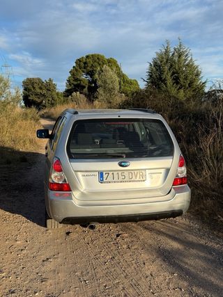 Subaru Forester 2.0 · 90.000 km