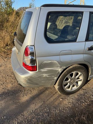 Subaru Forester 2.0 · 90.000 km