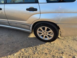 Subaru Forester 2.0 · 90.000 km