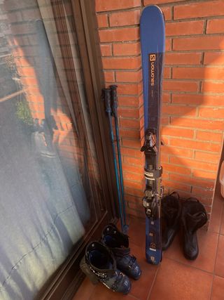 Pack Esquís Salomon + Bastones + Botas