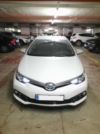 Toyota Auris 2017, Híbrido, Automático