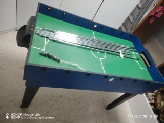 Mesa de billar con accesorios