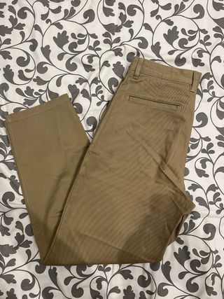 Pantalón chino Zara marrón