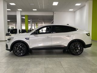 Renault Arkana Esprit Alpine 1.6 E-Tech 145CV Auto