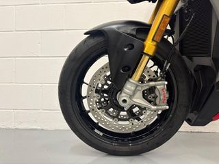 DUCATI STREETFIGHTER V2 S