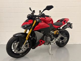DUCATI STREETFIGHTER V2 S