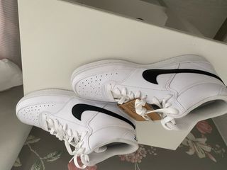 Nike Court Vision Mid NN Blancas y Negras