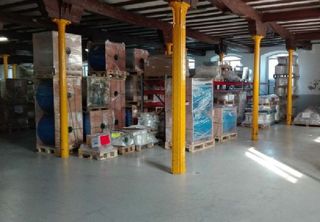 Nave industrial en alquiler en Almeda - El Corte Inglés en Cornellà de Llobregat