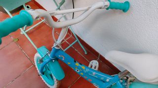 Bicicleta infantil azul 12 3-5 años