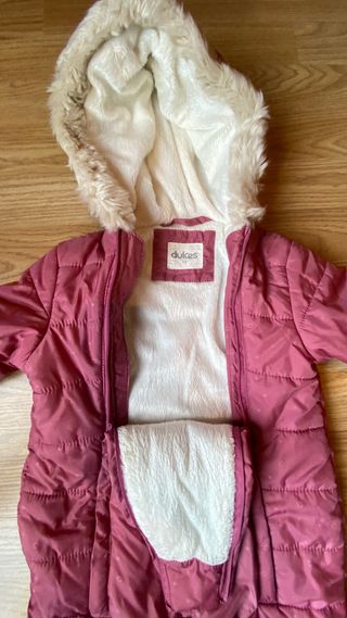 Buzo bebé rosa con capucha y manoplas