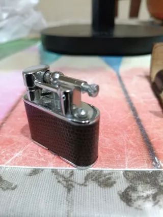 Accendino Superiore vintage con custodia