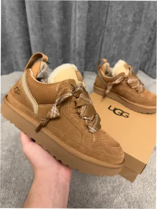 UGG Lowmel Botines Marrones Talla 38