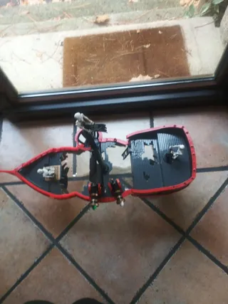 Barco Pirata de Juguete con Figuritas articuladas