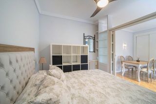 Piso en alquiler en Castillejos en Madrid