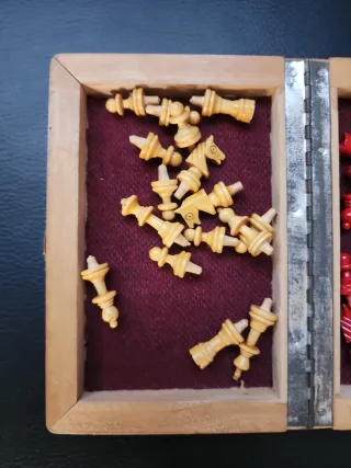 Ajedrez de viaje plegable