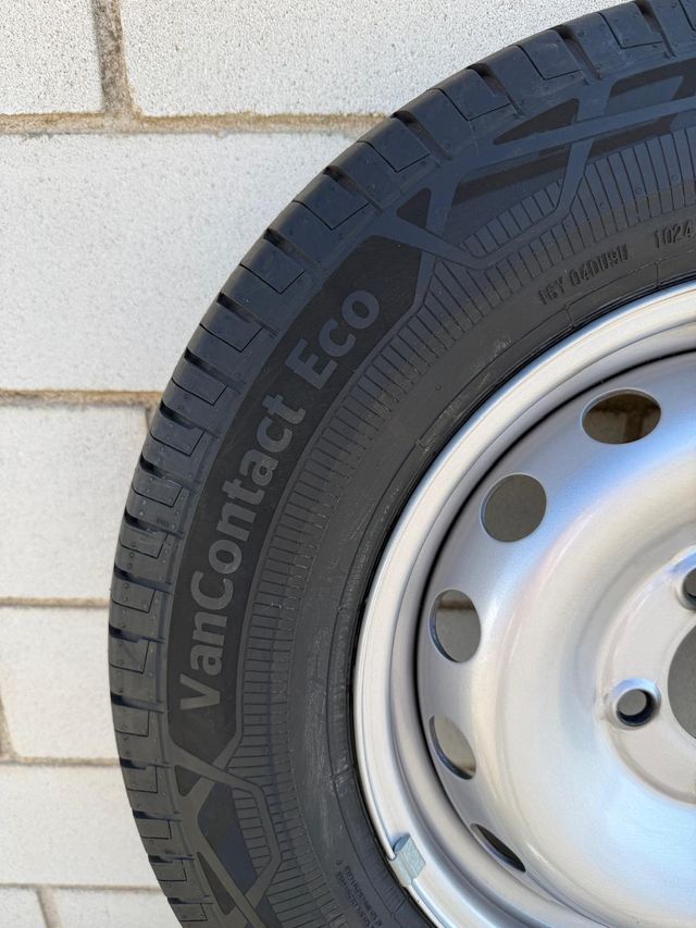 LLANTAS CON NEUMATICOS RENAULT MASTER 4