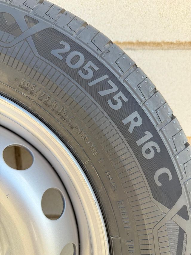 LLANTAS CON NEUMATICOS RENAULT MASTER 4