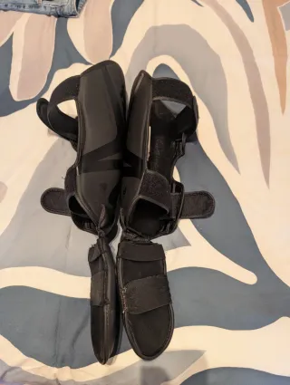 Espinilleras Muay Thai/Artes Marciales marca RDX