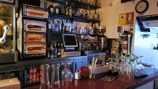 Se traspasa restaurante en exclusiva en Eixample.