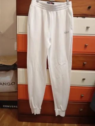 Pantalones McKenzie Blancos.Nuevos sin estrenar