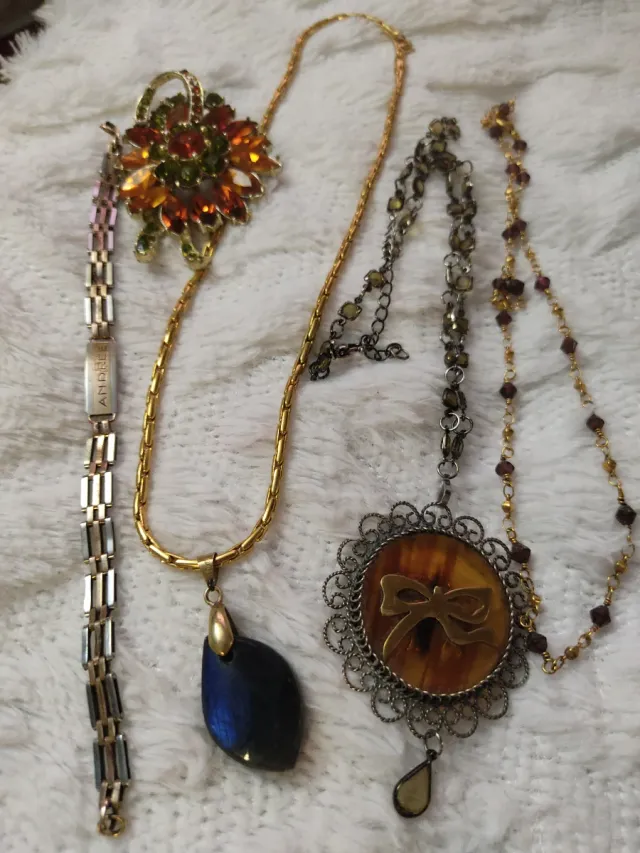 Lote de bijuterias antigas