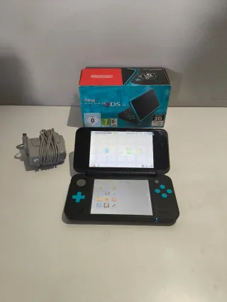 Nintendo New 2DS XL Negra y Azul