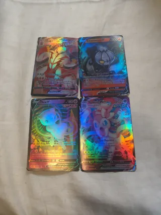Lote 4 Cartas Pokémon V y VMAX