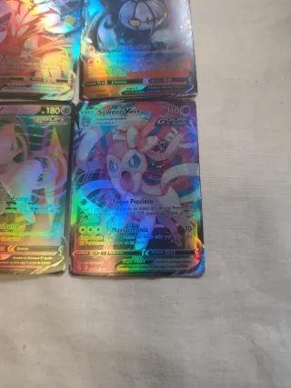 Lote 4 Cartas Pokémon V y VMAX