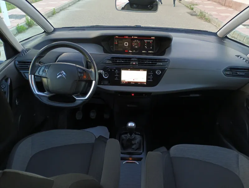Citroën C4 1.6 Blue HDI S&S Shine 2018, foto 6