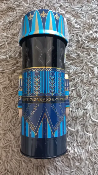 Lata Cascanueces Soldado Azul y Dorado DIA