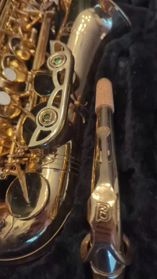 Saxofón Alto Buescher