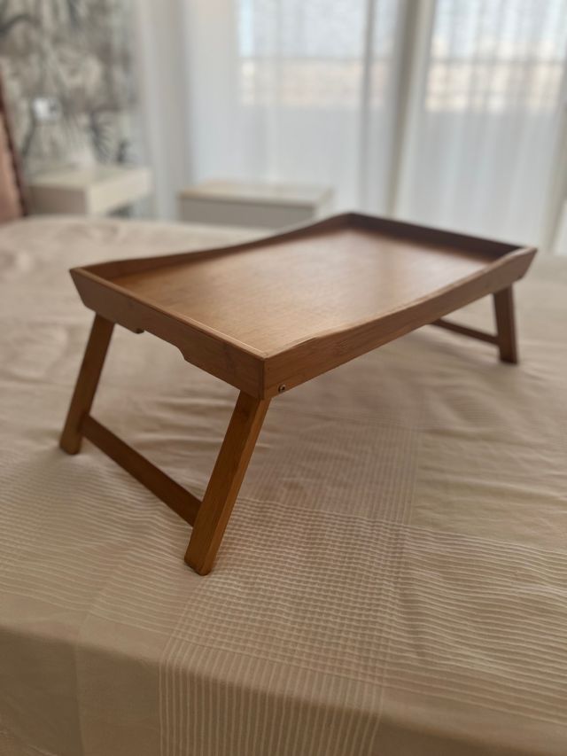 Bandeja de bambú plegable